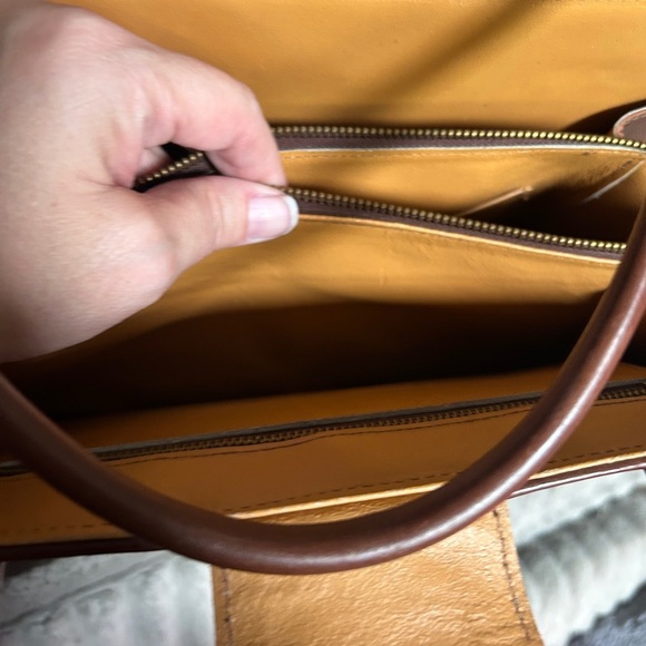 Vintage Mexico hand tooled Leather handbag. - Picture 8 of 12